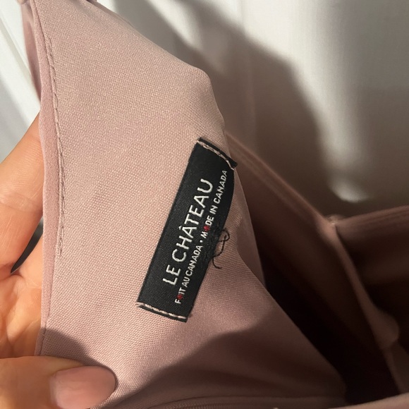 Le Chateau Pale Pink 1/2 On, 1/2 Off the shoulder Flowy dress - Picture 3 of 6